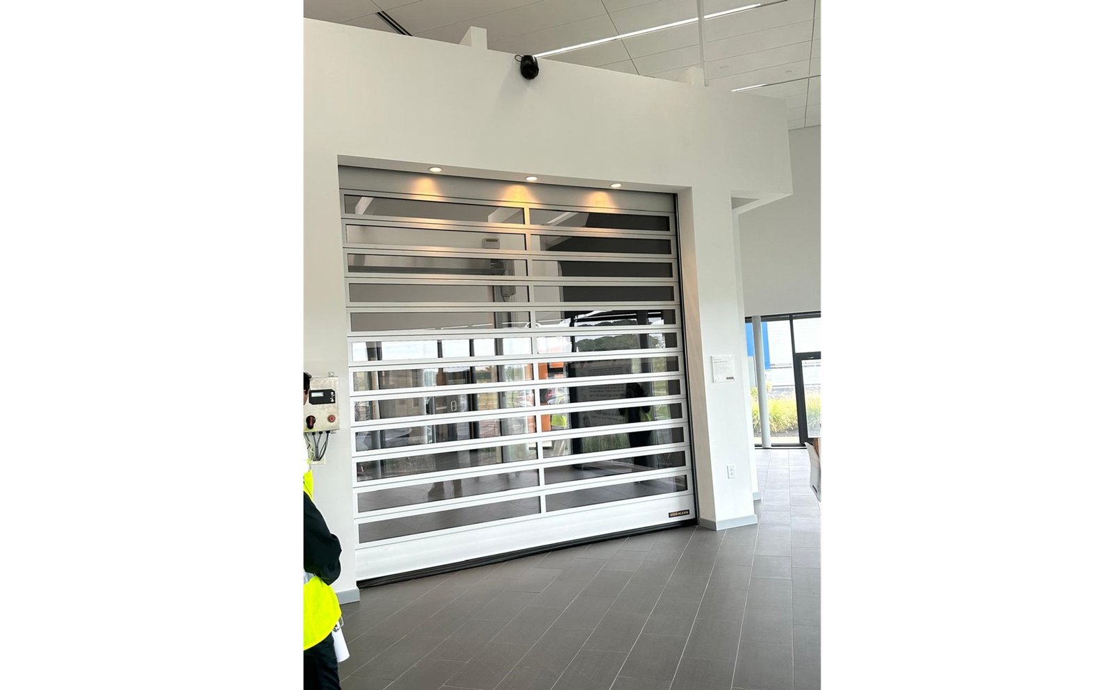 Puerta industrial automática