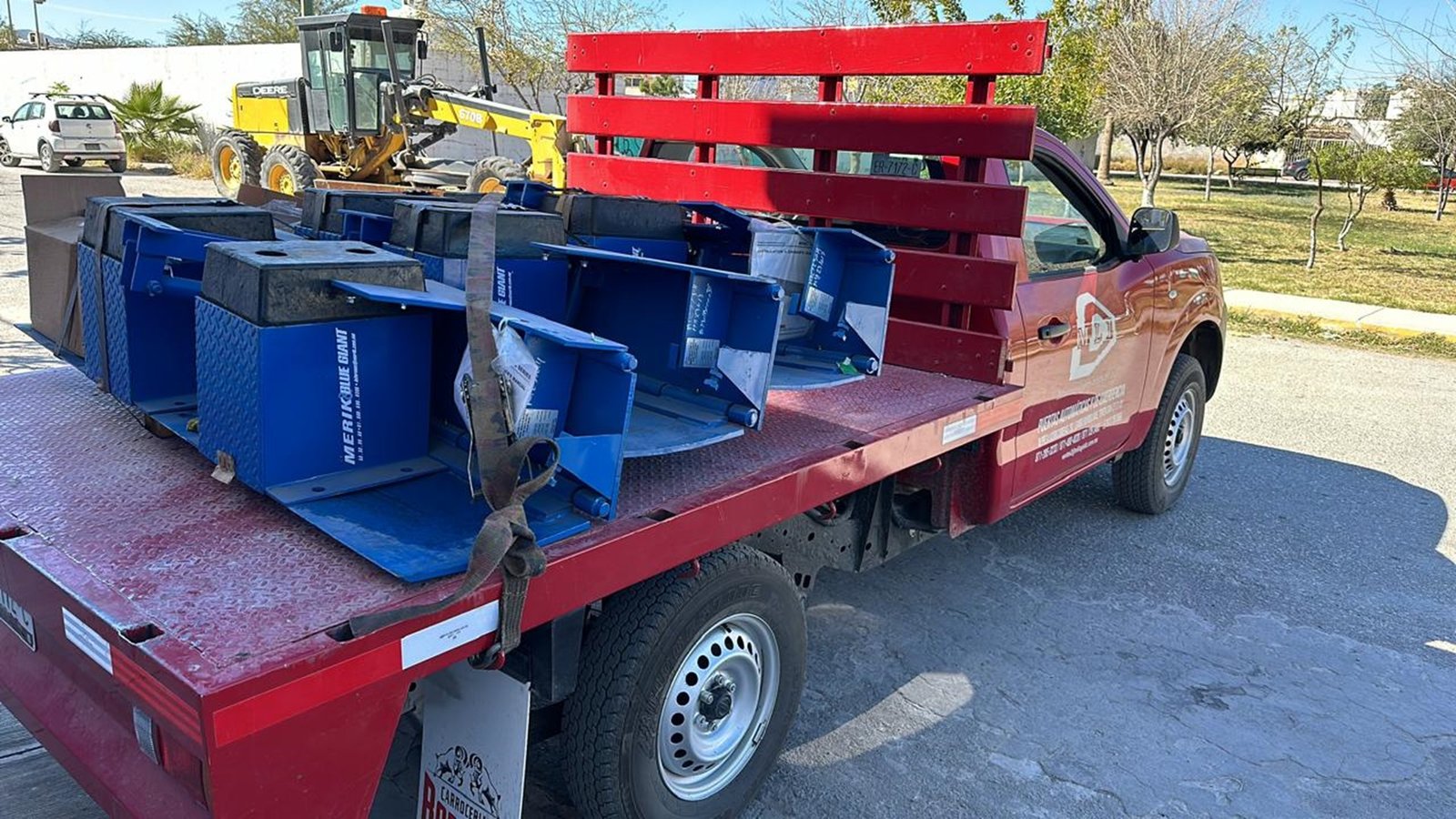 Puerta de acceso industrial